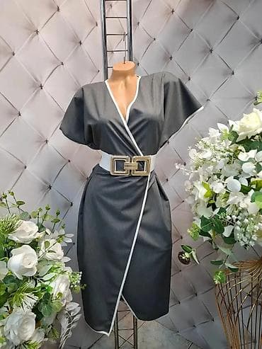 Elegantna midi haljina na preklop - Kroj: wrap/preklop, V-izrez na lalafo.rs Elegantna midi haljina na preklop - Kroj: wrap/preklop, V-izrez
