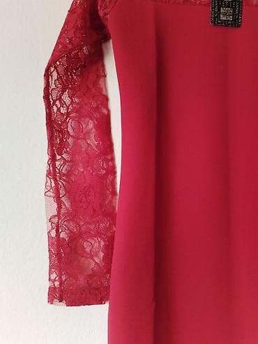 kom sa etiketom: Elegantna crvena haljina sa čipkom – brend Jane’s. - Kroj: ravna at lalafo.rs — 2 kom sa etiketom: Elegantna crvena haljina sa čipkom – brend Jane’s. - Kroj: ravna — 2