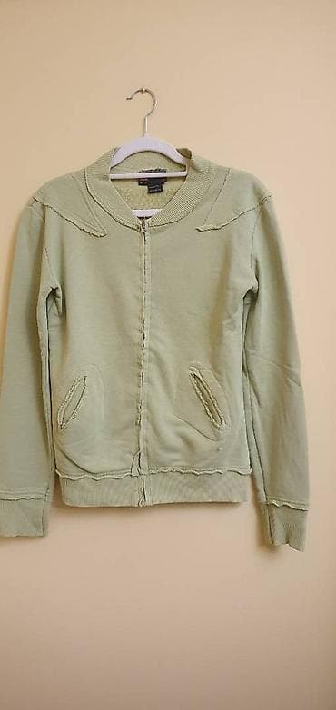 Dukserice vel. S. 400din. Izaberi dve za 700din. Možeš kombinovati i na lalafo.rs — 4 Dukserice vel. S. 400din. Izaberi dve za 700din. Možeš kombinovati i — 4