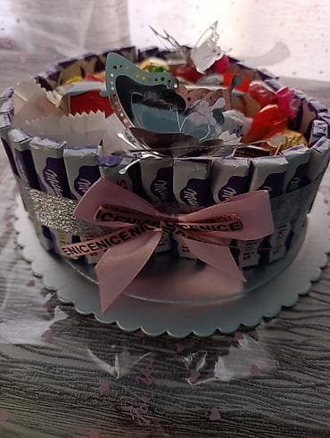 Ručno izrađene slatke korpe/torte od čokoladica – idealne za na lalafo.rs — 7 Ručno izrađene slatke korpe/torte od čokoladica – idealne za — 7