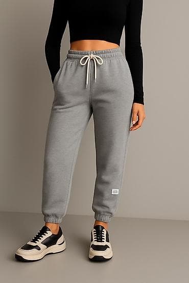 Women's Sweatsuits: 💫Ženske trenerke – klasičan jogger kroj
✅1900 din at lalafo.rs — 5 Women's Sweatsuits: 💫Ženske trenerke – klasičan jogger kroj
✅1900 din — 5
