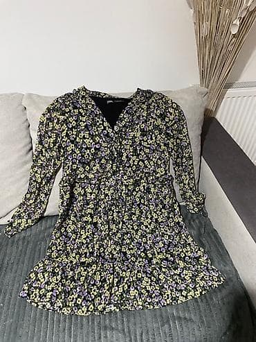 ZARA haljina sa cvetnim printom - Brend: ZARA - Model: kratka/mini na lalafo.rs — 2 ZARA haljina sa cvetnim printom - Brend: ZARA - Model: kratka/mini — 2