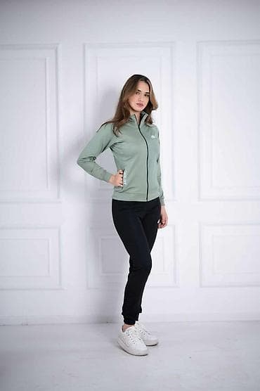 Trenerka
mokra likra
Vel s, m, l, xl, 2xl
Cena 3500 din na lalafo.rs — 4 Trenerka
mokra likra
Vel s, m, l, xl, 2xl
Cena 3500 din — 4