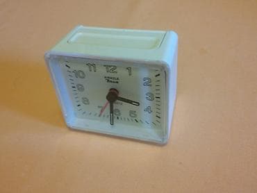 Sat-budilnik INSA Kienzle Bela boja Original INSA Kienzle sat, ko je na lalafo.rs Sat-budilnik INSA Kienzle Bela boja Original INSA Kienzle sat, ko je