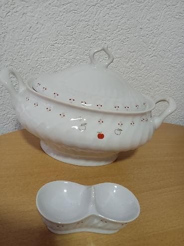 Antiques: Vintage supijera 2,5 l + slanik - Materijal: porcelan - Dimenzije at lalafo.rs — 1 Antiques: Vintage supijera 2,5 l + slanik - Materijal: porcelan - Dimenzije — 1