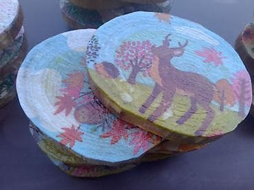 Podmetači od punog suvog drveta. Rađeni dekupaž tehnikom Zaštićeni na lalafo.rs — 5 Podmetači od punog suvog drveta. Rađeni dekupaž tehnikom Zaštićeni — 5