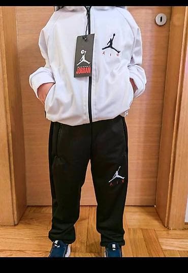 Dečije trenerke 3200 din
pb na lalafo.rs — 6 Dečije trenerke 3200 din
pb — 6