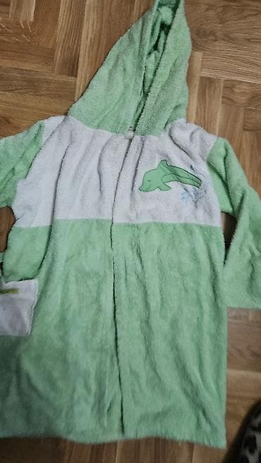 Dečiji bade-mantil sa kapuljačom – BEBI SAN Komerc - Veličina: 6 at lalafo.rs — 3 Dečiji bade-mantil sa kapuljačom – BEBI SAN Komerc - Veličina: 6 — 3