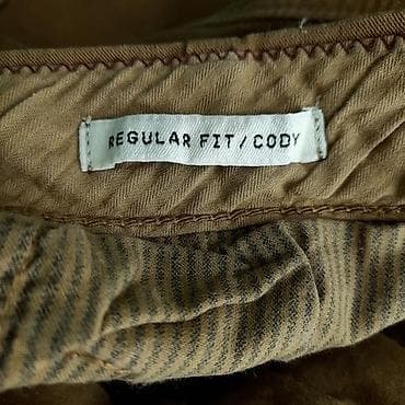 pantalone butiku ali: Pantalone jack & jones, vel. S/w29 l34, regular fit cody marka na lalafo.rs — 3 pantalone butiku ali: Pantalone jack & jones, vel. S/w29 l34, regular fit cody marka — 3