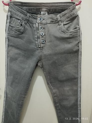 Sive farmerke – slim/skinny kroj - Dužina 98 cm širina struka 39 cm - na lalafo.rs — 2 Sive farmerke – slim/skinny kroj - Dužina 98 cm širina struka 39 cm - — 2