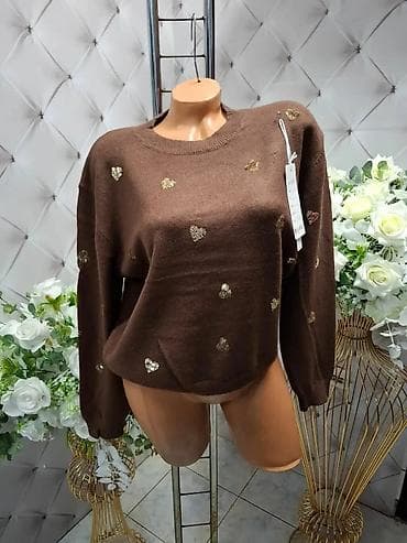 Ženski džemper sa ukrasnim srcima - Model: klasičan kroj sa okruglim na lalafo.rs — 5 Ženski džemper sa ukrasnim srcima - Model: klasičan kroj sa okruglim — 5