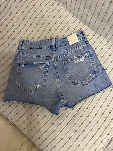 Ženske teksas šorts bermude – svetloplava isprana nijansa, sa na lalafo.rs — 2 Ženske teksas šorts bermude – svetloplava isprana nijansa, sa — 2