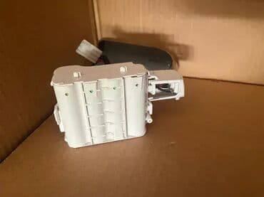 Vacuum Cleaner Parts: Baterija Litijum-Jonska za Usisivač Black &Decker 18V; Korištena u at lalafo.rs — 3 Vacuum Cleaner Parts: Baterija Litijum-Jonska za Usisivač Black &Decker 18V; Korištena u — 3