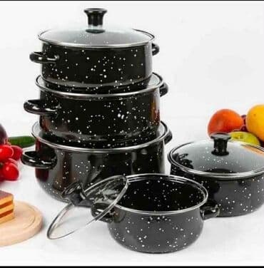 Set emajliranih šerpi – 5 delova sa poklopcima - Elegantna crna boja na lalafo.rs Set emajliranih šerpi – 5 delova sa poklopcima - Elegantna crna boja