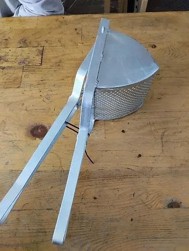 Presa za cvarke poc. 3.500 din at lalafo.rs — 2 Presa za cvarke poc. 3.500 din — 2