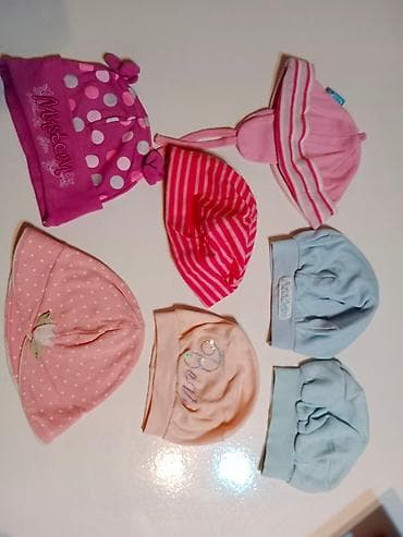 Kapa za bebe devojčice Veličina 68 -74 Cena 150 din komad Šeširić na lalafo.rs — 1 Kapa za bebe devojčice Veličina 68 -74 Cena 150 din komad Šeširić — 1