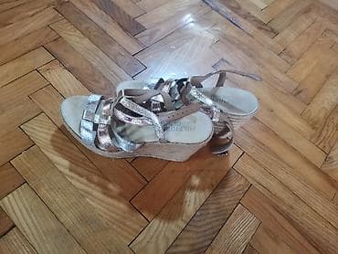 Ženske sandale na platformu brenda Tommy Hilfiger Denim. Gornjište je na lalafo.rs — 2 Ženske sandale na platformu brenda Tommy Hilfiger Denim. Gornjište je — 2