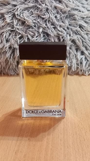 zenske original guess: Dolce & Gabbana The One M edt, 100ml Samo proban Kod 1335 ORIGINAL na lalafo.rs — 2 zenske original guess: Dolce & Gabbana The One M edt, 100ml Samo proban Kod 1335 ORIGINAL — 2