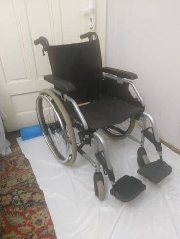 Nemacka aluminijumska invalidska kolica poznate marke MEYRA, noviji na lalafo.rs Nemacka aluminijumska invalidska kolica poznate marke MEYRA, noviji