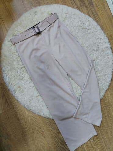 L, Drugi kroj pantalona na lalafo.rs L, Drugi kroj pantalona