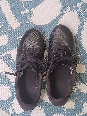 Sports & Leisure: Crne kopačke Nike Tiempo sa kramponima, dizajnirane za fudbal na at lalafo.rs — 7 Sports & Leisure: Crne kopačke Nike Tiempo sa kramponima, dizajnirane za fudbal na — 7