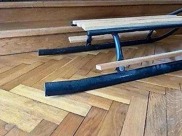 Sport & Hobby: Sanke od metala sa drvenim letvicama – robusne i stabilne za uživanje at lalafo.rs — 10 Sport & Hobby: Sanke od metala sa drvenim letvicama – robusne i stabilne za uživanje — 10