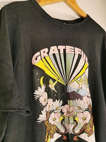 Grafička majica “GRATEFUL” – crna, kratkih rukava - Boja: ugalj/crna na lalafo.rs — 2 Grafička majica “GRATEFUL” – crna, kratkih rukava - Boja: ugalj/crna — 2