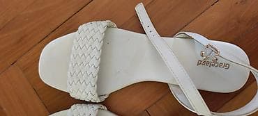 Graceland bele sandale, ravne, broj 38, jednom nošene na lalafo.rs — 2 Graceland bele sandale, ravne, broj 38, jednom nošene — 2