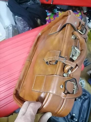 Koferče malo ručno kožno oko 50 /30 /15
Ispravan dobar
Mirjevo at lalafo.rs — 4 Koferče malo ručno kožno oko 50 /30 /15
Ispravan dobar
Mirjevo — 4