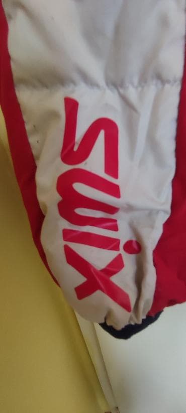 Decija jakna poznatog svicarskog brenda 140 1300din na lalafo.rs — 2 Decija jakna poznatog svicarskog brenda 140 1300din — 2