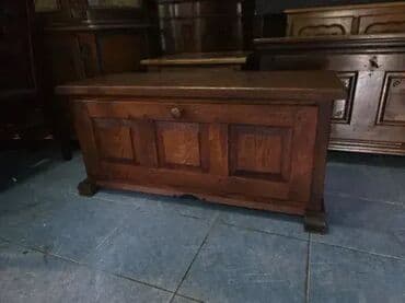 Stilske komode: Skrinja u odlicnom stanju. Duzina 105 cm. Visina 50cm Dubina 45 cm na lalafo.rs — 3 Stilske komode: Skrinja u odlicnom stanju. Duzina 105 cm. Visina 50cm Dubina 45 cm — 3