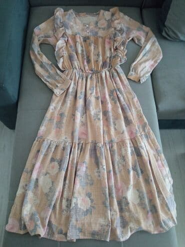 M, color - Multicolored, Oversize, Long sleeves at lalafo.rs M, color - Multicolored, Oversize, Long sleeves