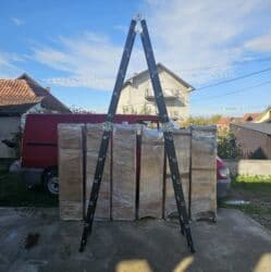 Clamps: Nemacke aluminiumske merdevine sa kaljenim stubovima. Ojacane 💪🪜 8M at lalafo.rs — 2 Clamps: Nemacke aluminiumske merdevine sa kaljenim stubovima. Ojacane 💪🪜 8M — 2