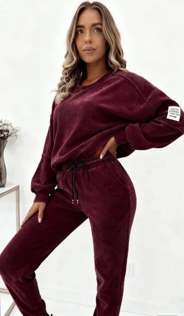 ▪️Ženski komplet trenerke – džemper + donji deo od rebrastog pliša - na lalafo.rs ▪️Ženski komplet trenerke – džemper + donji deo od rebrastog pliša -