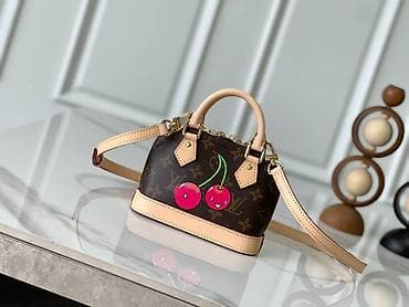 Louis Vuitton, Materijal: Platno na lalafo.rs Louis Vuitton, Materijal: Platno