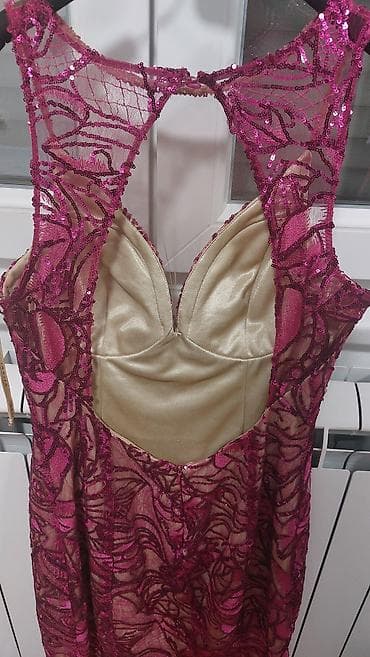 Haljina prelepa, jednom obucena. Savsrena cipka, til preko grudi na lalafo.rs — 2 Haljina prelepa, jednom obucena. Savsrena cipka, til preko grudi — 2