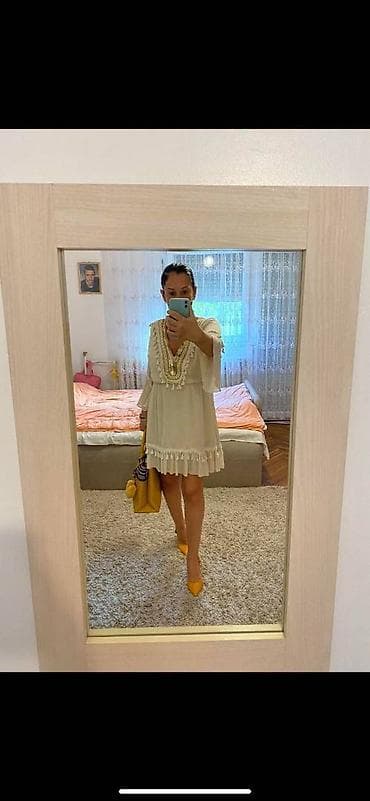 pantalone butiku ali: Haljina jednom obucena, kupljena jos pre par godina u italijanskom na lalafo.rs — 5 pantalone butiku ali: Haljina jednom obucena, kupljena jos pre par godina u italijanskom — 5