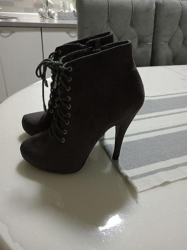 Ženske gležnjače na štiklu - Model: gležnjače sa visokom, tankom na lalafo.rs — 2 Ženske gležnjače na štiklu - Model: gležnjače sa visokom, tankom — 2