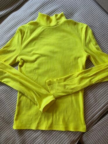 C&A rolka, S velicina nosena jednom, odlicno stanje Moguce licno at lalafo.rs C&A rolka, S velicina nosena jednom, odlicno stanje Moguce licno