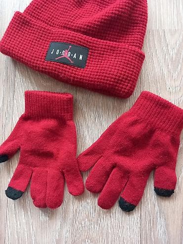 Jordan nike original kapa i rukavice za decaka,noseno samo 2-3 na lalafo.rs — 2 Jordan nike original kapa i rukavice za decaka,noseno samo 2-3 — 2