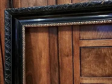 Stari drveni stilski ram u dobrom stanju. Dimenzija falca 76x46.5cm na lalafo.rs — 1 Stari drveni stilski ram u dobrom stanju. Dimenzija falca 76x46.5cm — 1