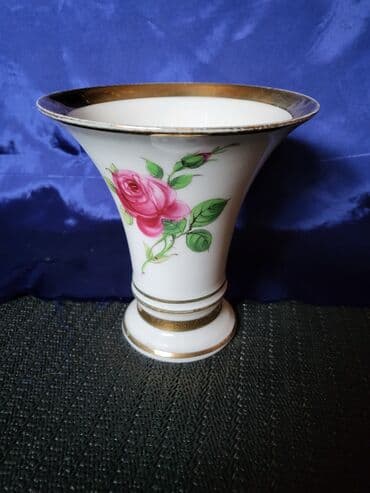 Vinyl records: Vaza porcelanska 1966g+ Furstwnberg Nemacka. Nemacka porcelanska vaza at lalafo.rs — 6 Vinyl records: Vaza porcelanska 1966g+ Furstwnberg Nemacka. Nemacka porcelanska vaza — 6