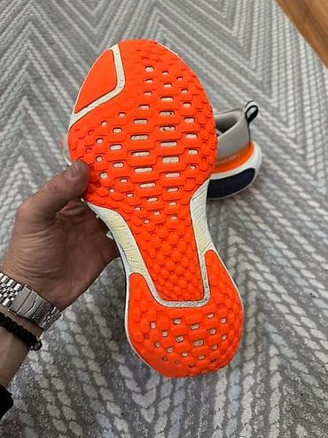 Nike Invincible Run 3 patike za trčanje - Model: Nike ZoomX at lalafo.rs — 9 Nike Invincible Run 3 patike za trčanje - Model: Nike ZoomX — 9