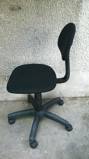 Daktilo stolica crna ispravno podizanje i mebl, ocuvana na lalafo.rs — 4 Daktilo stolica crna ispravno podizanje i mebl, ocuvana — 4