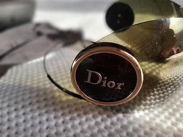 Dior sport1 suncane naocare odlicno stanje 15000 din naocare su unisex na lalafo.rs — 4 Dior sport1 suncane naocare odlicno stanje 15000 din naocare su unisex — 4