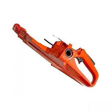 Kućište motorne testere – narandžasto, sa integrisanom zadnjom ručkom na lalafo.rs Kućište motorne testere – narandžasto, sa integrisanom zadnjom ručkom