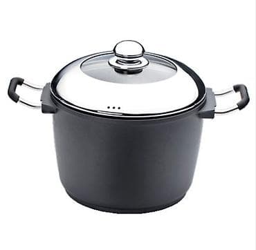 Na prodaju SET posudja (lonac, dve serpe i tiganj) AMBASSADOR na lalafo.rs — 2 Na prodaju SET posudja (lonac, dve serpe i tiganj) AMBASSADOR — 2