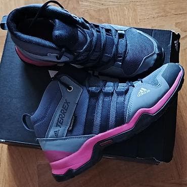 Cipele Adidas Terrex
35 1/2
Očuvane na lalafo.rs — 2 Cipele Adidas Terrex
35 1/2
Očuvane — 2