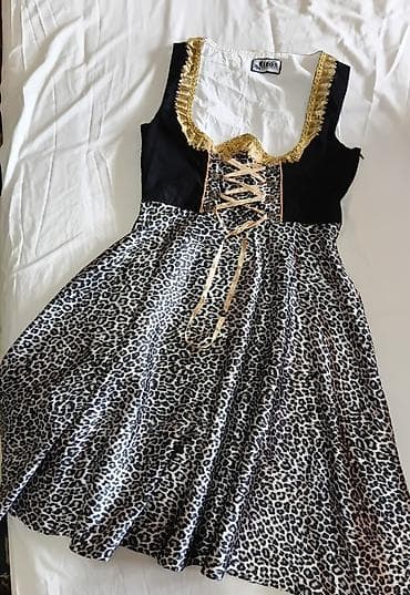 Kostim/haljina sa leopard printom i zlatnim detaljima - Gornji deo u na lalafo.rs Kostim/haljina sa leopard printom i zlatnim detaljima - Gornji deo u
