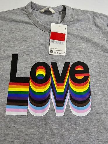 Siva pamučna majica kratkih rukava sa printom „Love” u višeslojnom 3D na lalafo.rs — 2 Siva pamučna majica kratkih rukava sa printom „Love” u višeslojnom 3D — 2